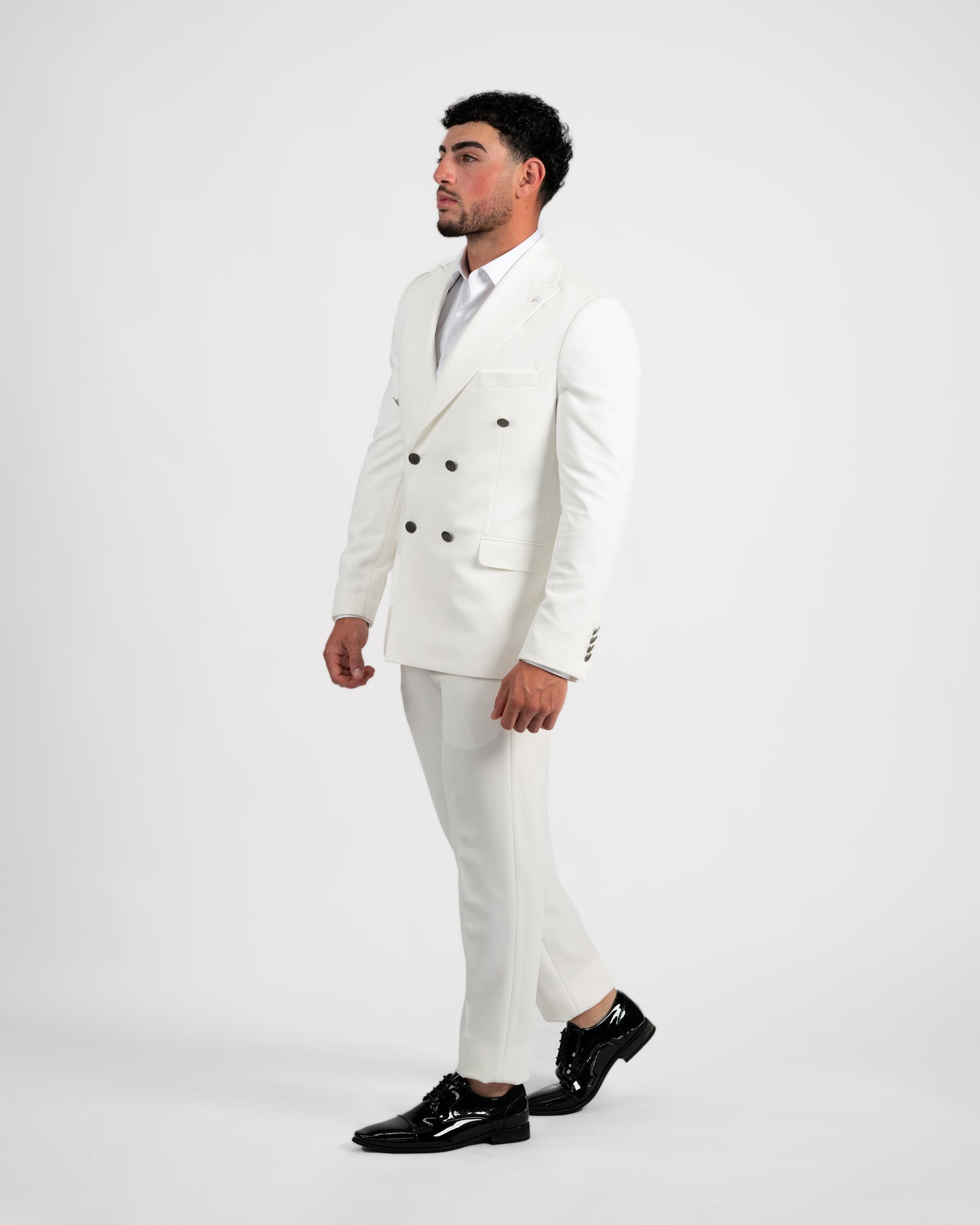 White Double Breasted 2-Piece Suit