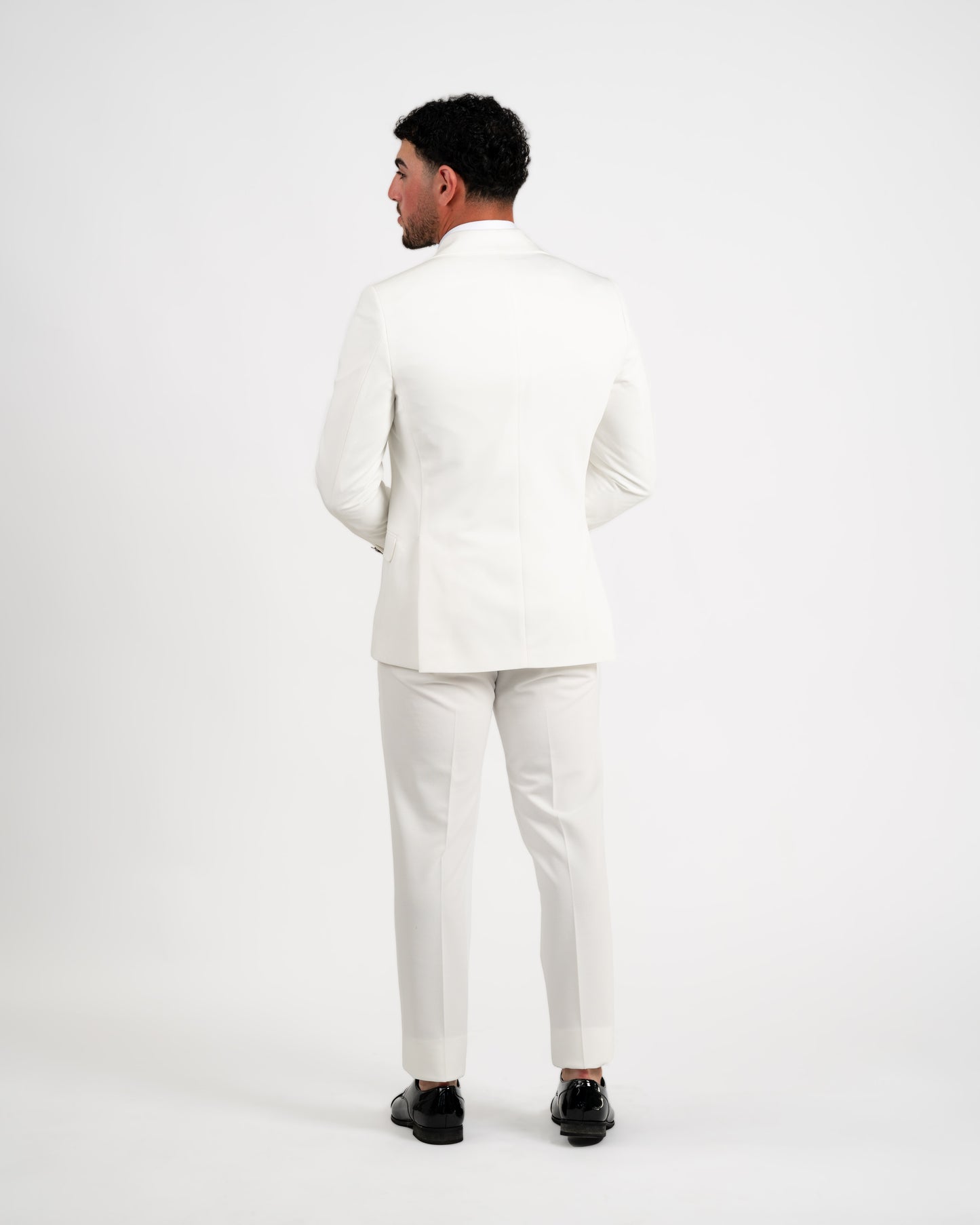 White Double Breasted 2-Piece Suit